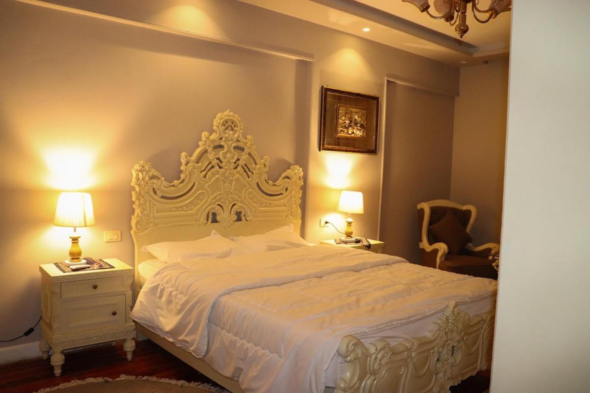 Super Flat In Ad Doqi - Down Town Apartment *