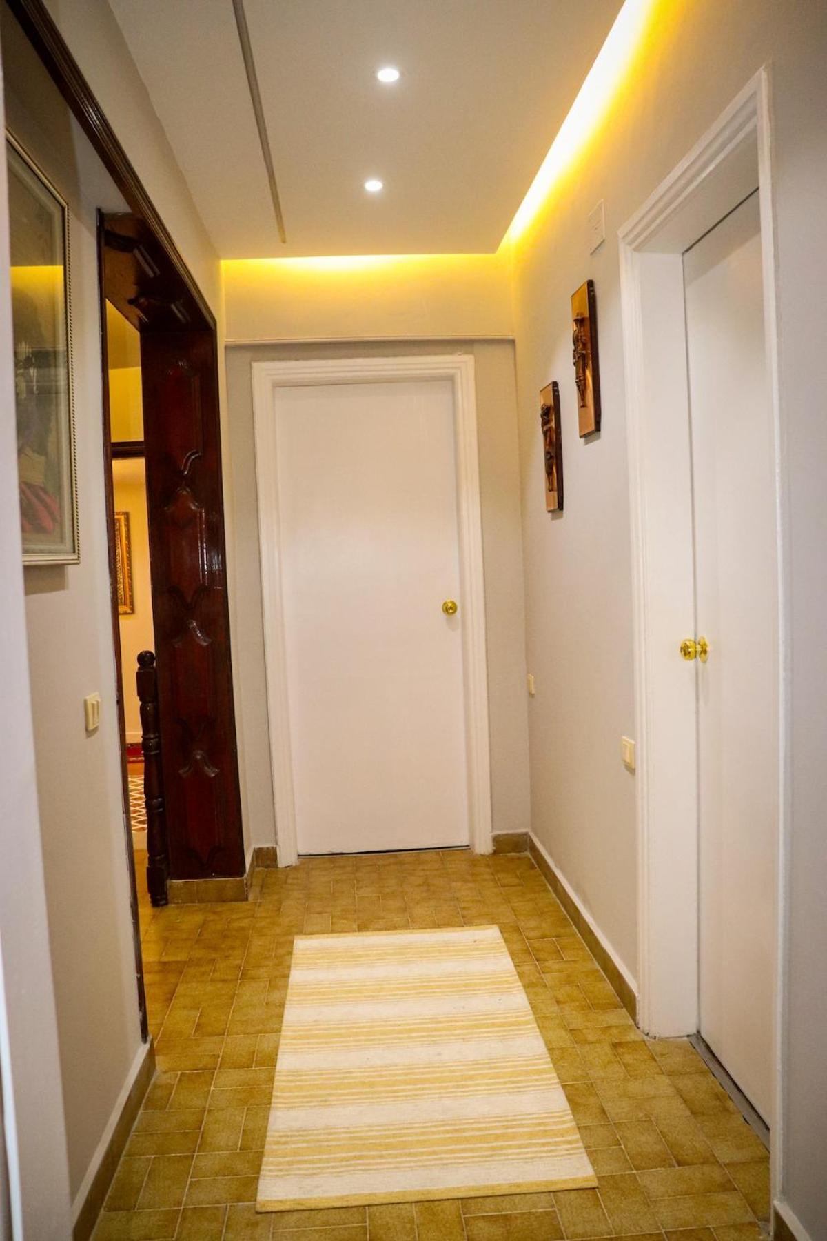 Super Flat In Ad Doqi - Down Town Apartment