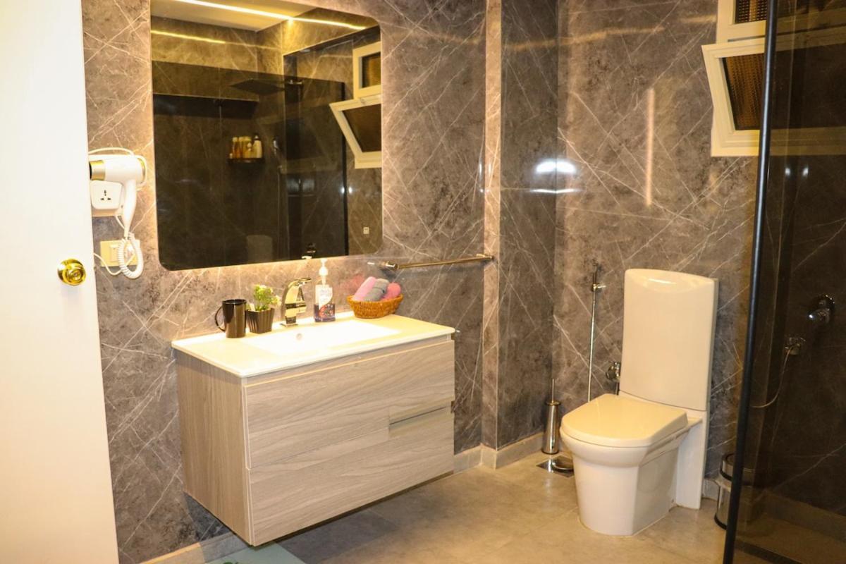 Super Flat In Ad Doqi - Down Town Apartment
